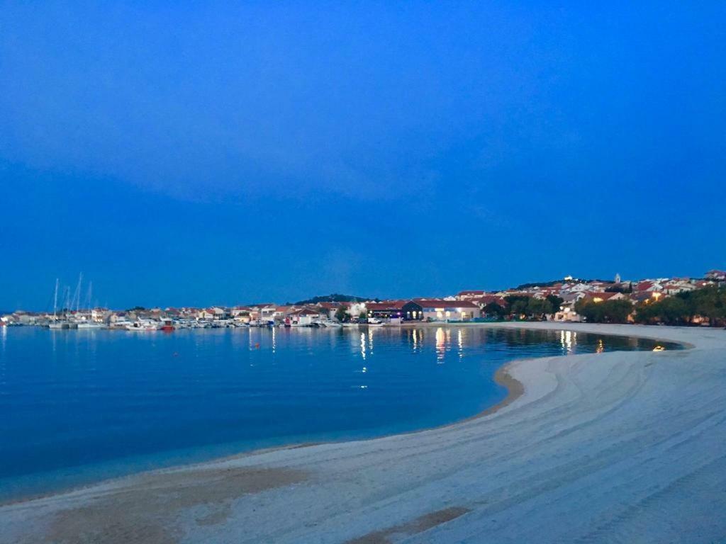 Beach Apartment Vami With Sea View Murter Exterior photo